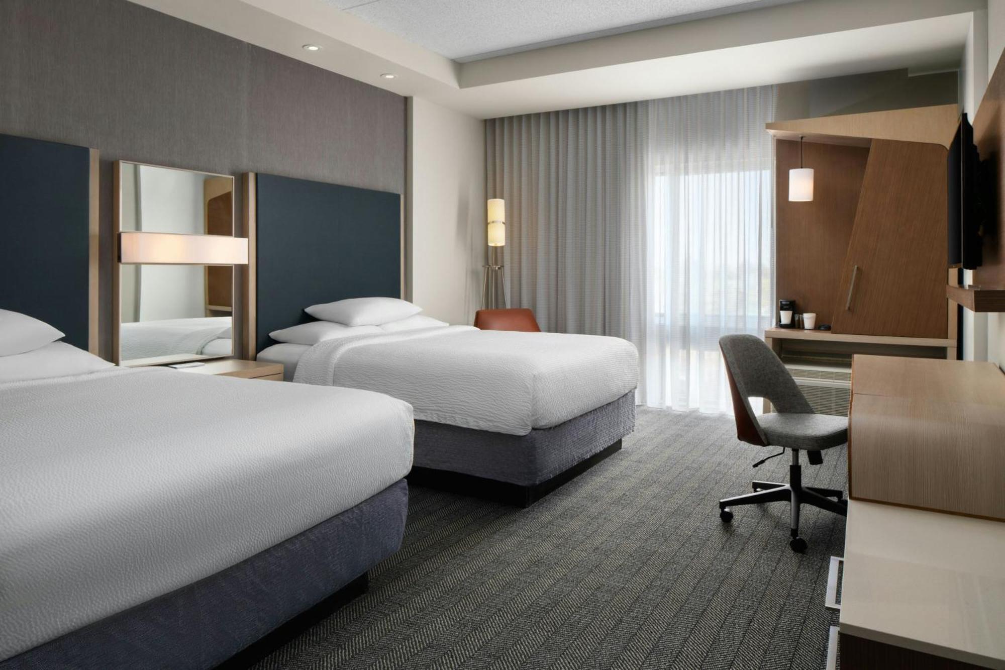 Courtyard By Marriott Fayetteville Fort Liberty - Spring Lake Zewnętrze zdjęcie