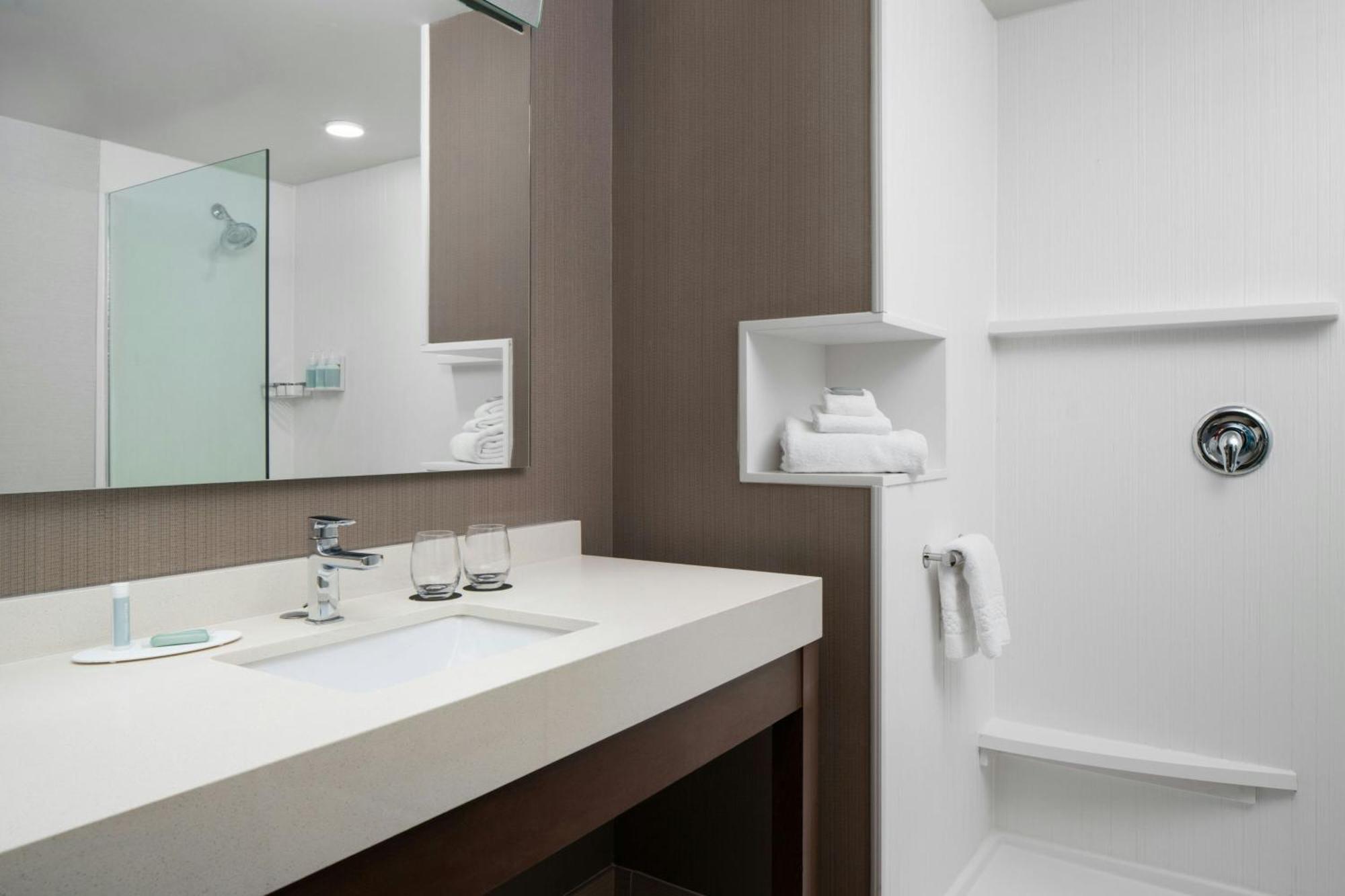 Courtyard By Marriott Fayetteville Fort Liberty - Spring Lake Zewnętrze zdjęcie