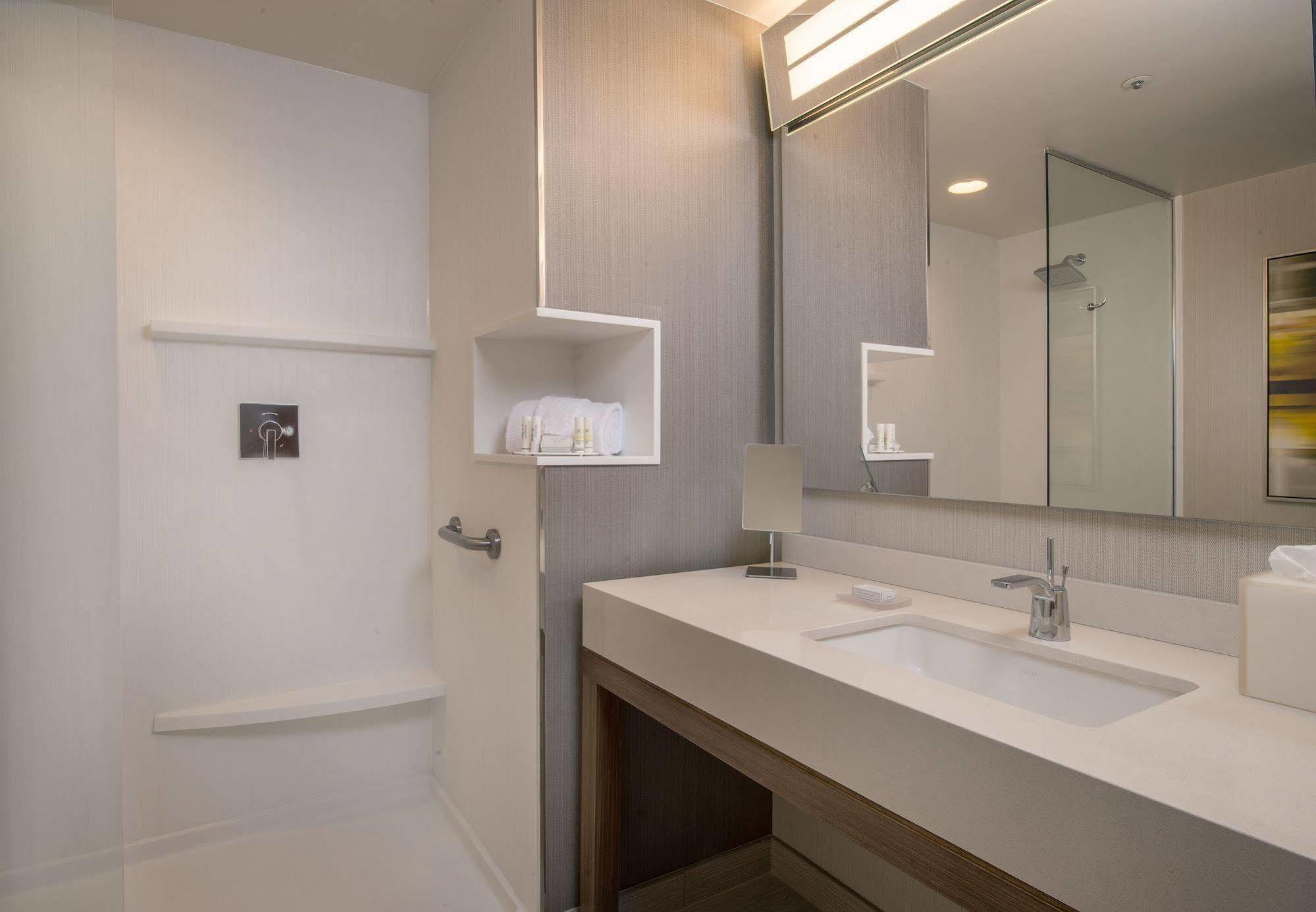 Courtyard By Marriott Fayetteville Fort Liberty - Spring Lake Zewnętrze zdjęcie