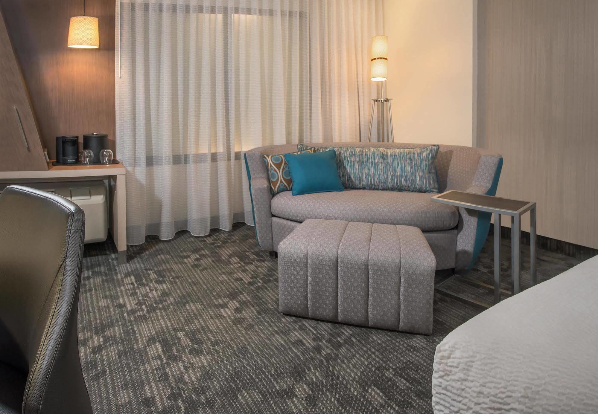 Courtyard By Marriott Fayetteville Fort Liberty - Spring Lake Zewnętrze zdjęcie